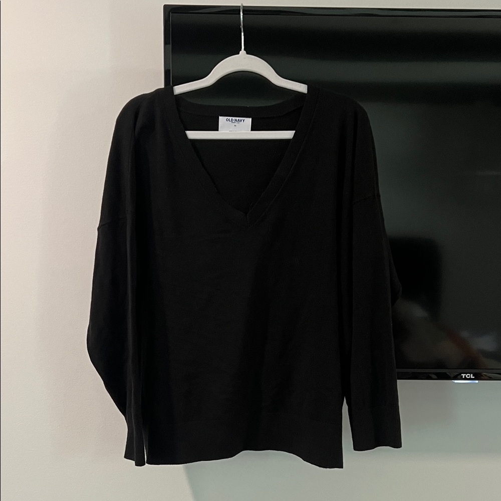 Old Navy Black V-Neck Long Sleeve Sweater
